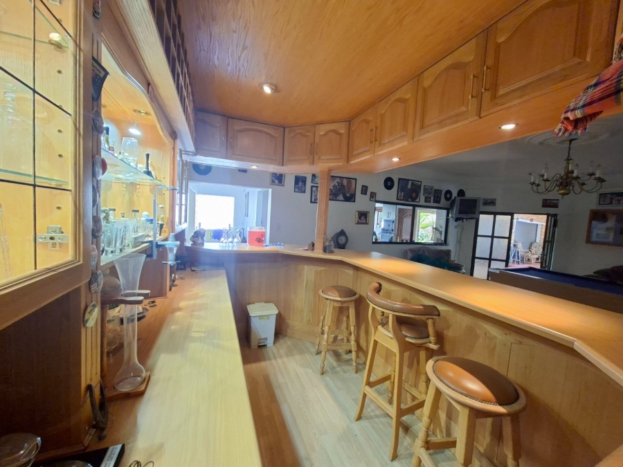 5 Bedroom Property for Sale in Baysvalley Free State